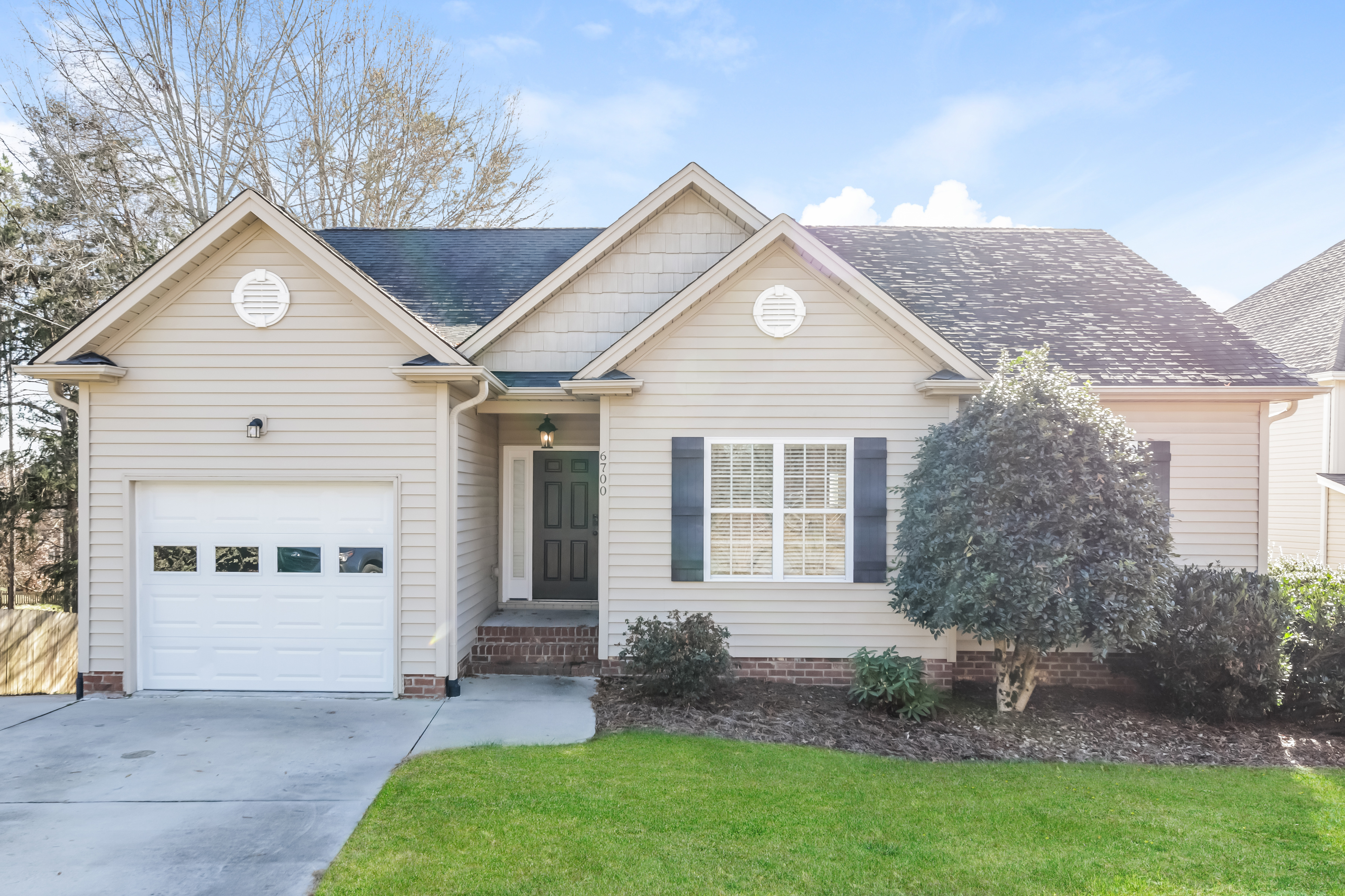 6700 Linwood Dr Clemmons, NC 27012